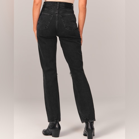 Ultra High Rise 90s Straight Jean - Picture 3 of 7